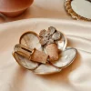 荷蘭 À la Collection 手工黃銅鑲嵌珍珠母貝 雛菊造型盤