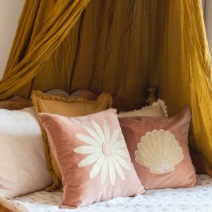 荷蘭 À la Collection 手工小雛菊刺繡天鵝絨抱枕