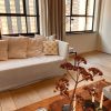 荷蘭 À la Collection 手工整面串珠小花抱枕 - 奶油白