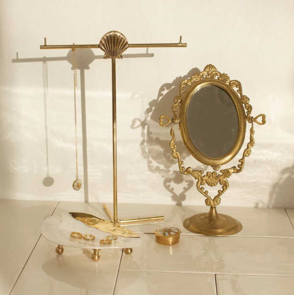 49155704.png 荷蘭 À la Collection 手工黃銅 貝殻造型飾品架