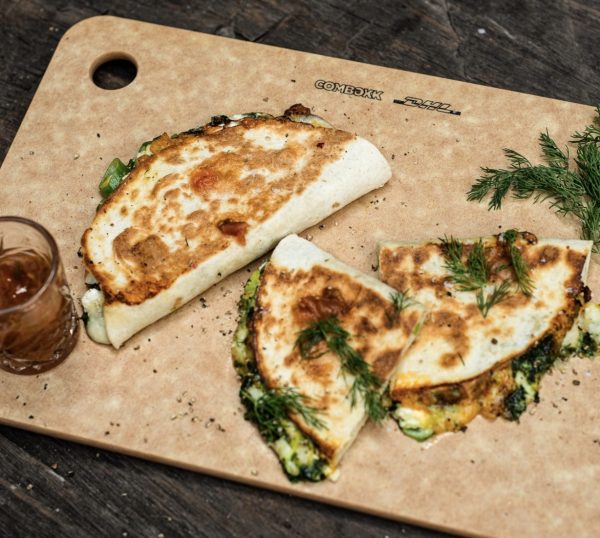 荷蘭COMBEKK CUTTING BOARD 環保紙質砧板